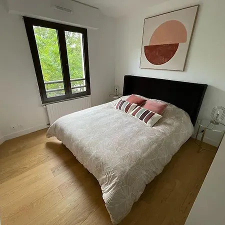 Familial De Qualite Apartment